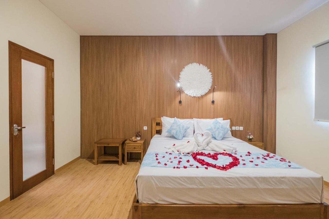 Caroline Guest House Canggu Екстериор снимка