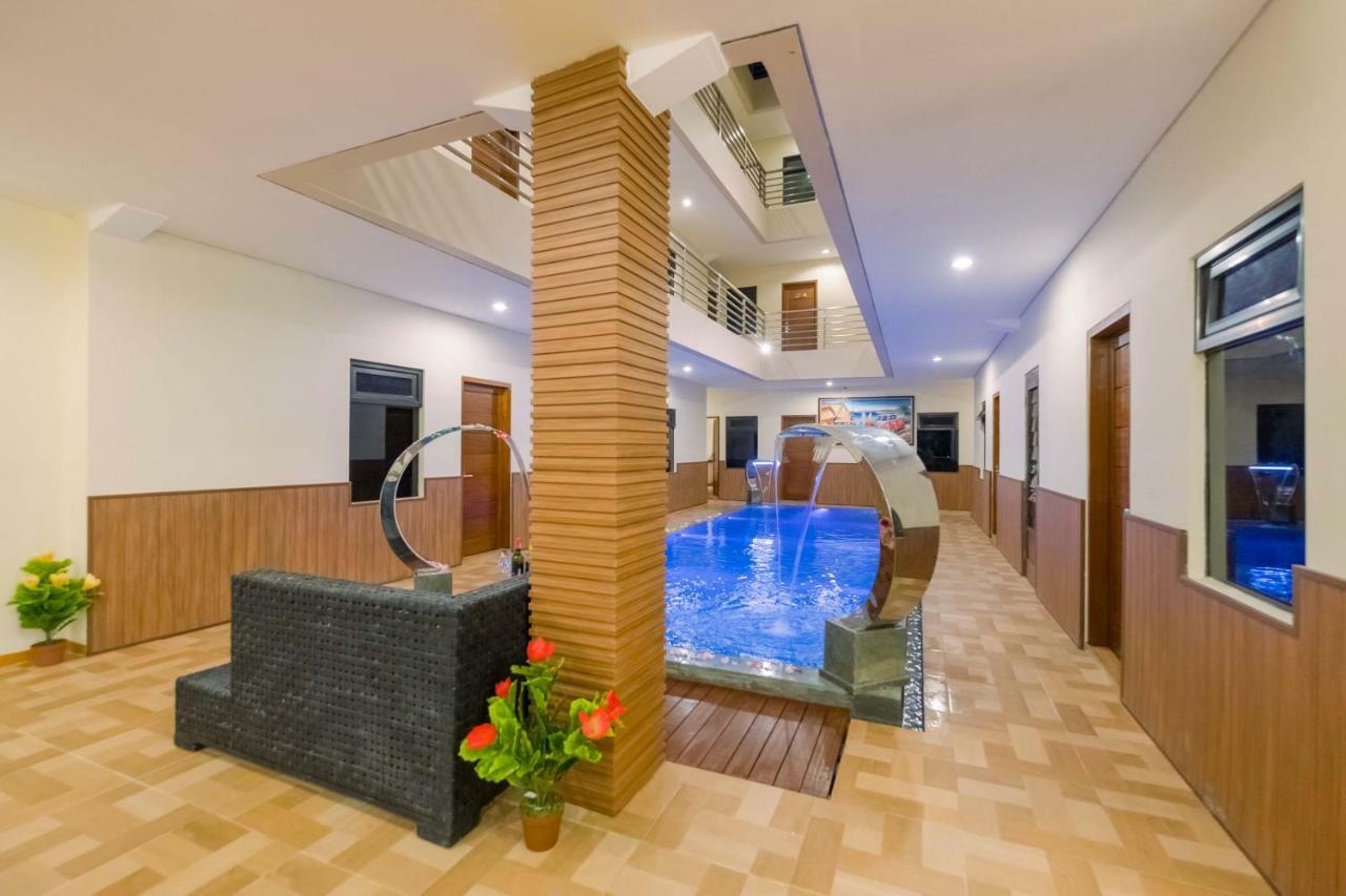 Caroline Guest House Canggu Екстериор снимка