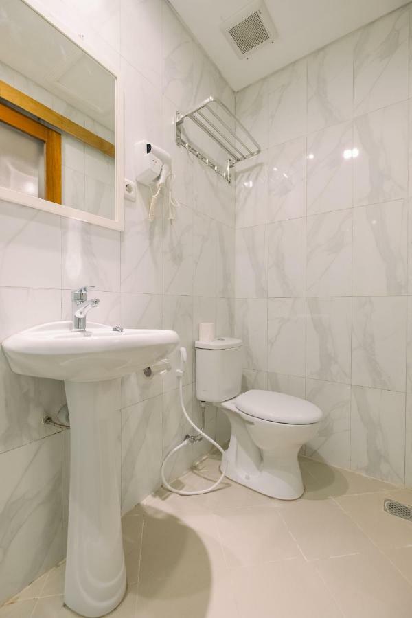 Caroline Guest House Canggu Екстериор снимка