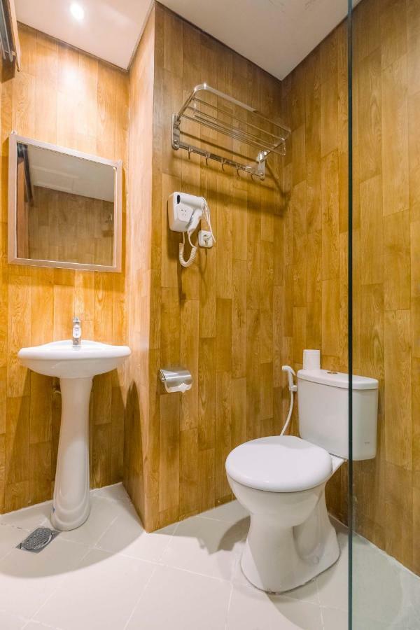 Caroline Guest House Canggu Екстериор снимка