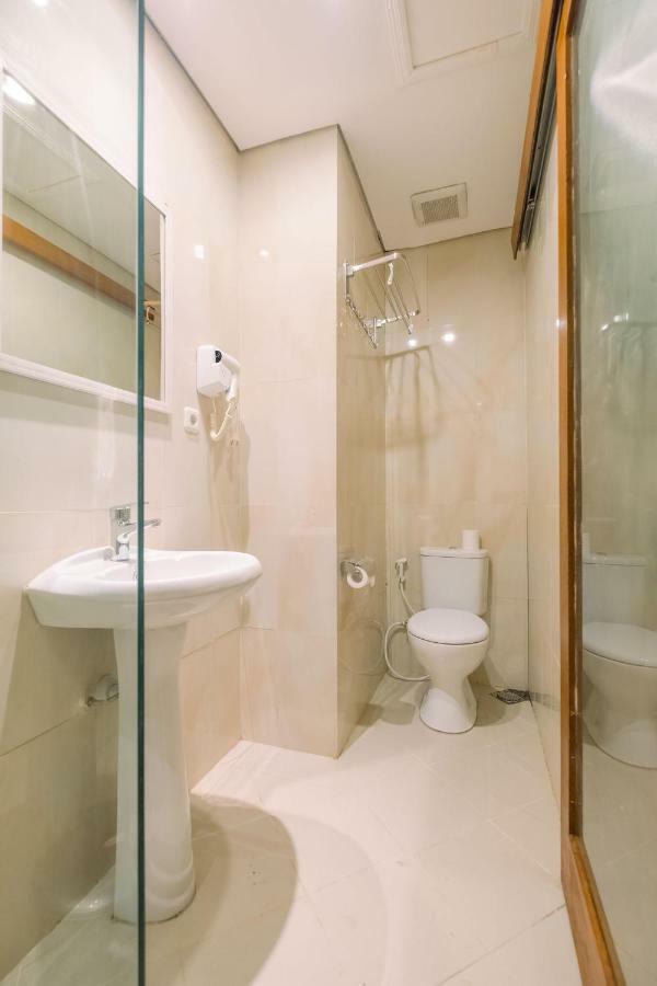 Caroline Guest House Canggu Екстериор снимка
